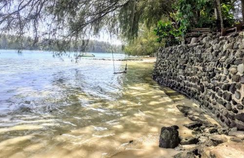 Moorea-Maiao Casa | MOOREA - Local Spirit Family 3