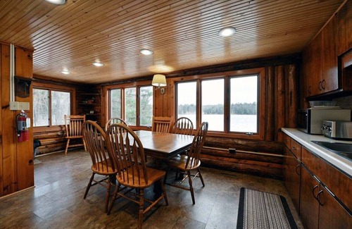 Iron River Cabina | Mooreland Cabin on Spirit Lake Delta, WI Near Flying Eagle Resort