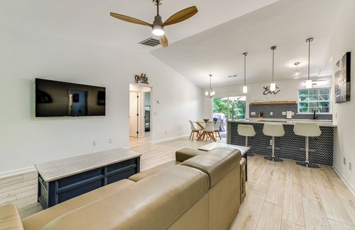 Mooresville Casa | Mooresville Retreat w/ Patio, 1 Mi to Lake Norman!