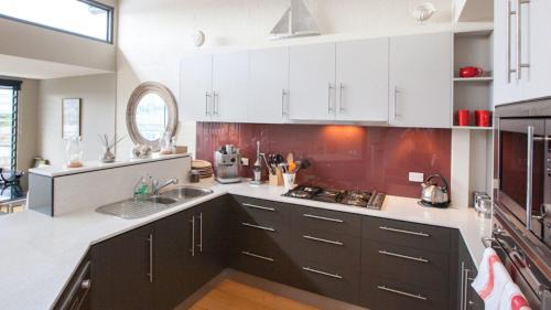 Bermagui Casa | Moorhead Cove Beach Unit With pool Bermagui