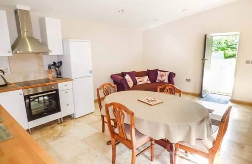 Cauldon Low Cabaña | Moorlands Farm Cottage, IPSTONES