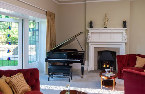 Foulridge Casa | MOORLANDS, family friendly, luxury holiday cottage in Foulridge