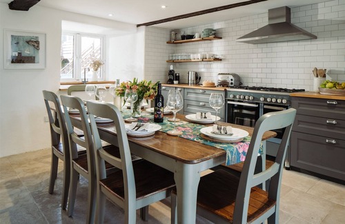East Prawle Cabaña | Moorstone - a cottage that sleeps 6 guests in 3 bedrooms