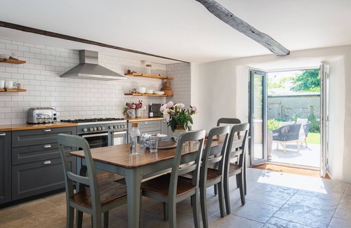 East Prawle Cabaña | Moorstone - a cottage that sleeps 6 guests in 3 bedrooms