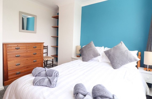 Penryn Casa | MOORSTONE, family friendly, with open fire in Mabe