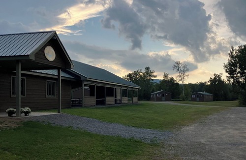 New Limerick Cabina | Moose Cabin - Lakeside Cabin! Come check us out any season
