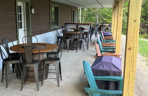 New Limerick Cabina | Moose Cabin - Lakeside Cabin! Come check us out any season