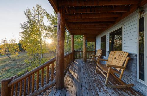 Island Park Casa | Moose Drool by KABINO 5 acres Fire Pit Pool Table Ping Pong Foosball WiFi Grill Mtn Trails