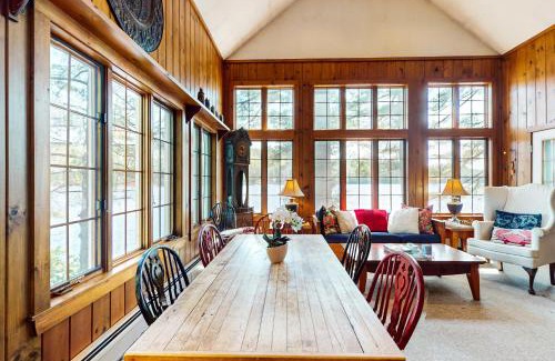 South Casco Casa | Moose Haven