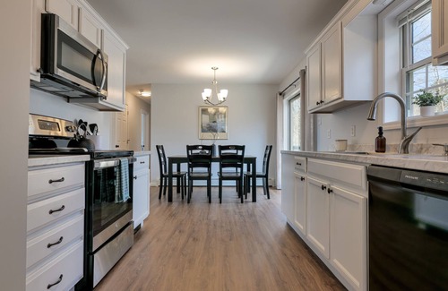 Salsbury Cove Casa | Moose Lodge 3 BR - New Renovation w/Pondside View