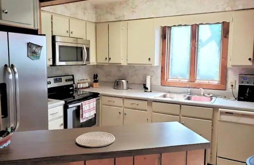 Clarks Chapel Casa | Moose Manor