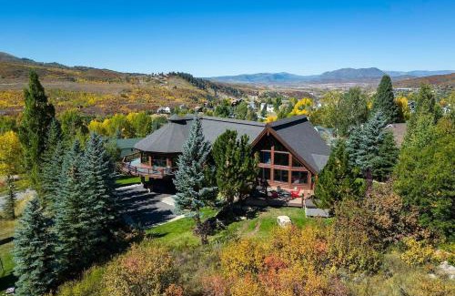 Steamboat Springs Casa | Moose Meadows Lodge - Huge Views, Great Room, Game Room, Theater
