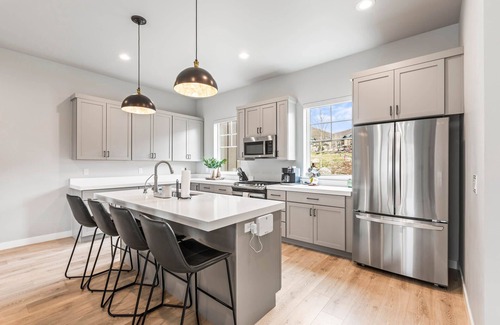 Deer Mountain Casa | Moose Mgmt at Deer Springs 12754: Dogs Welcome-Pvt Hot Tub-Lake & Mountain Views
