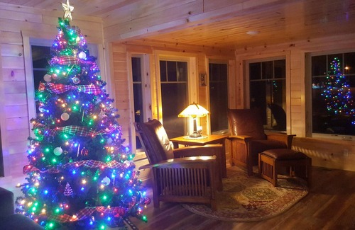 Thendara Casa | Moose River Lodge ubicado en el majestuoso río Moose! Cerca de Old Forge NY