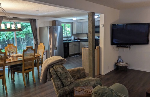 Ontonagon Casa | Moose Tracks Hot Tub Hideaway w/50 amp EV Outlet