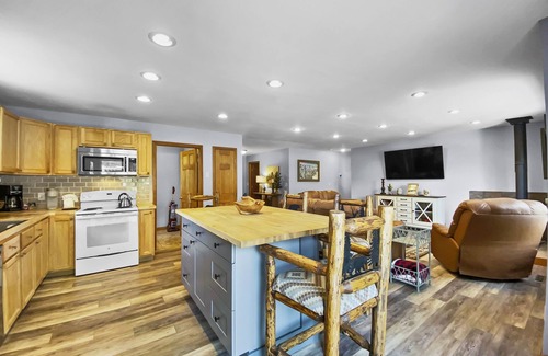 Breckenridge Condominio | Moose Trail Retreat 3 Bedroom Home by RedAwning