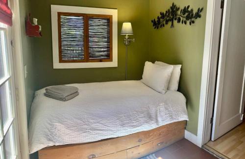 Moab Casa | Moosewood Cottage - Hot Tub, Downtown, Dog Friendly