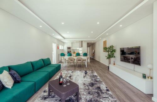 Seixal Apartamento | Moradia familiar v4 com piscina