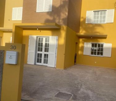 Vila Baleira Casa | Moradia Vitória