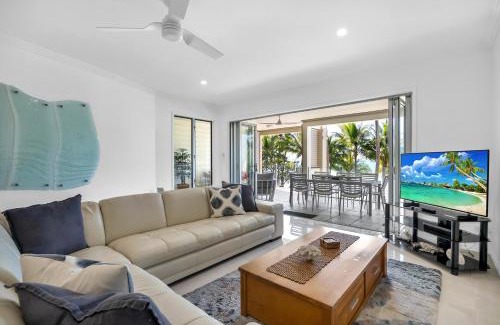 Palm Cove Apartamento | Morado at Island Views—A Palm Cove Poolside Oasis