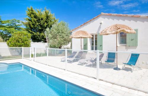 Sainte-Marie-de-Re Casa | "MORANDE" grande maison avec Piscine Chauffée
