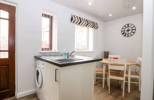 Macduff Casa | MORAY VIEW, pet friendly, country holiday cottage in Macduff