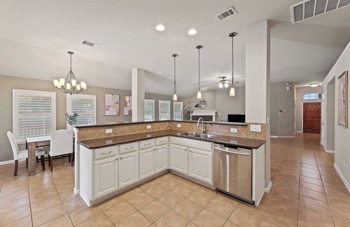 Cedar Park Casa | Morgan Creek Elegance - Stylish 3BR Home in Austin’s Premier Neighborhood #42141