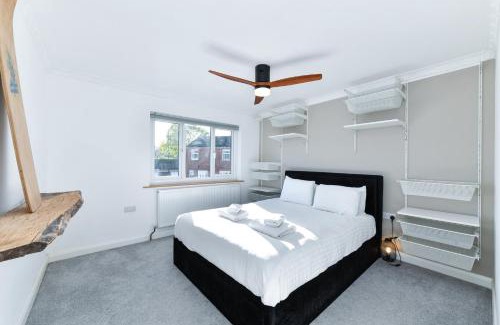 Clifton Casa | Morgan House- 4 Bed House, Near Nottingham Trent Uni