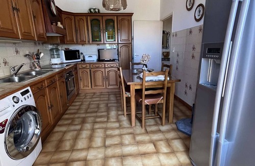 Moriani-Plage Apartamento | MORIANI PLAGE: 3BR Apt, 6 guests, AC, parking, close to beach