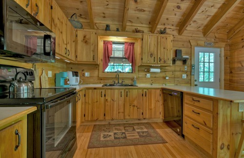Blue Ridge Cabina | Morning Dew | Hot Tub | Fire Pit