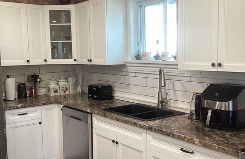 Algoma District Casa | Morning Glory / Complete house 5 Bedrooms 2 full Baths / Truly a Hidden Gem.