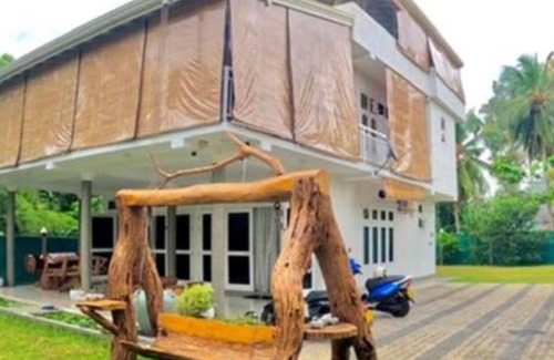 Galle Apartamento | Morning Guest can see Momkeyies and Birds