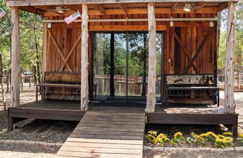 Valley View Cabina | Morning Star - explore your wild side at Oak Meadow Ranch