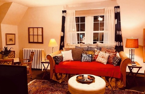 Old Town Winchester Apartamento | Morocco Loft 2BR overlooking city walking mall