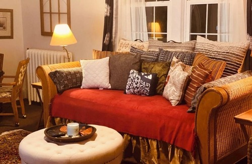 Old Town Winchester Apartamento | Morocco Loft 2BR overlooking city walking mall