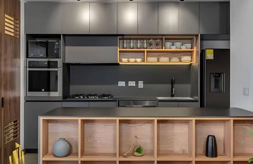 La Florida Apartamento | Morph 302 - Modern apt high ceilings BBQ/Jacuzzi