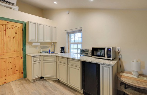 Fellowship Apartamento | Morriston Studio: 13 Mi to World Equestrian Center