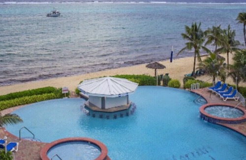 Colliers Bay Otro | Morritt's Tortuga Club - Spacious 2 Bedroom W/ Full Kitchen