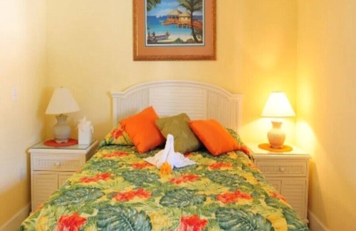 Colliers Bay Otro | Morritt's Tortuga Club - Spacious 2 Bedroom W/ Full Kitchen