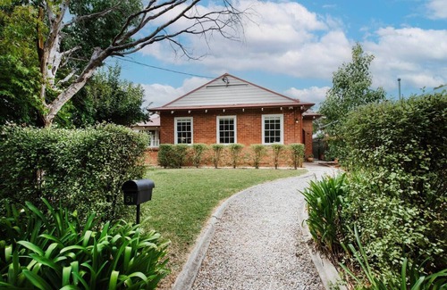 Central Mudgee Casa | Mortimer Gardens Country Charm in Heart of Mudgee
