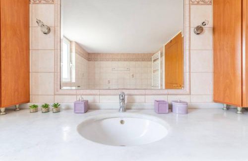 Vathianos Kampos Apartamento | Mosaic art garden house