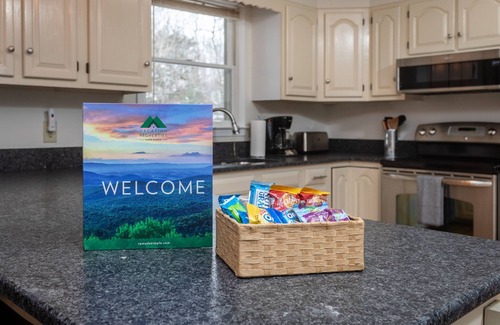 Massanutten Casa | Mosaic House at Massanutten with Hot Tub, Firepit, Game Room- Golf, Hike, Bike, Ski!