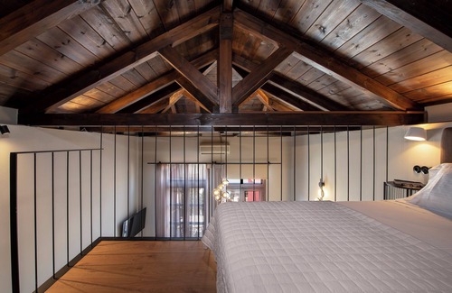 Old Town Hotel | Mosaic Venetian Harbour Suites