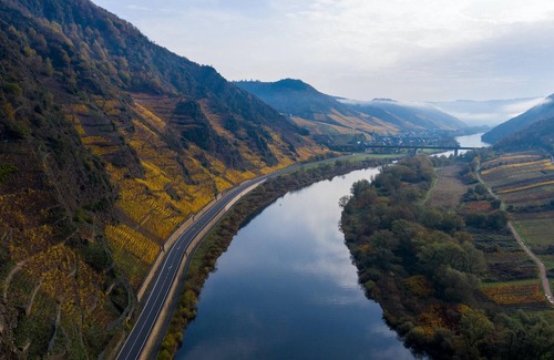 Bremm Apartamento | Mosel-blick: Charme & Komfort