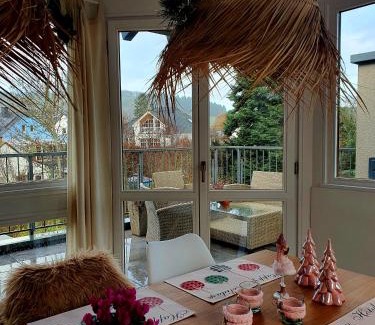 Muelheim Apartamento | Mosel Wine Region Holiday House with Garden, Terrace, BBQ and Free Parking up to 9 persons