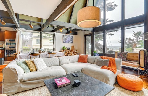 Moss Beach Casa | Moss Beach Oceanfront Retreat ~ 20 Mi to San Fran!