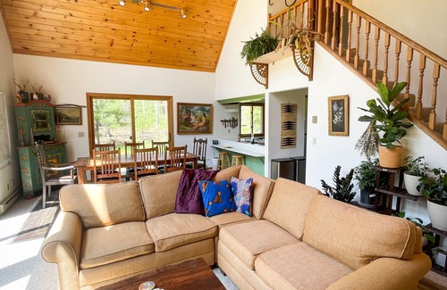 La Pointe Cabina | Moss Creek Cabin in the woods on Madeline Island