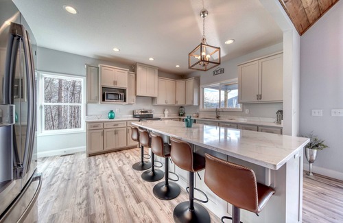 Hiawassee Casa | Mossy Oaks Grand-Outdoor Kitchen-Amazing Views- 3 Master Suites