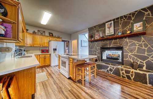 Hiawassee Casa | 'Mossy Oaks Lodge' - 4 BR / 3 BA con excelentes vistas!
