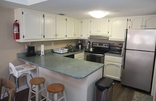 Crescent Beach Condominio | Most Beautiful Area of the Beach!! Tradewinds Unit 81
